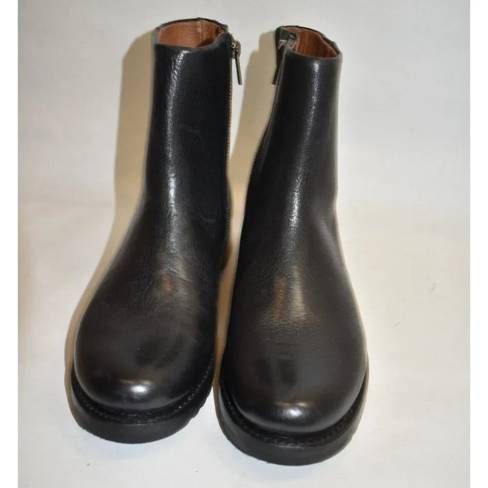 $280 FRYE VERONICA INSIDE ZIP BOOTIE BLACK CLASSIC CLEAN LEATHER 9 (ME28) - Picture 3 of 8